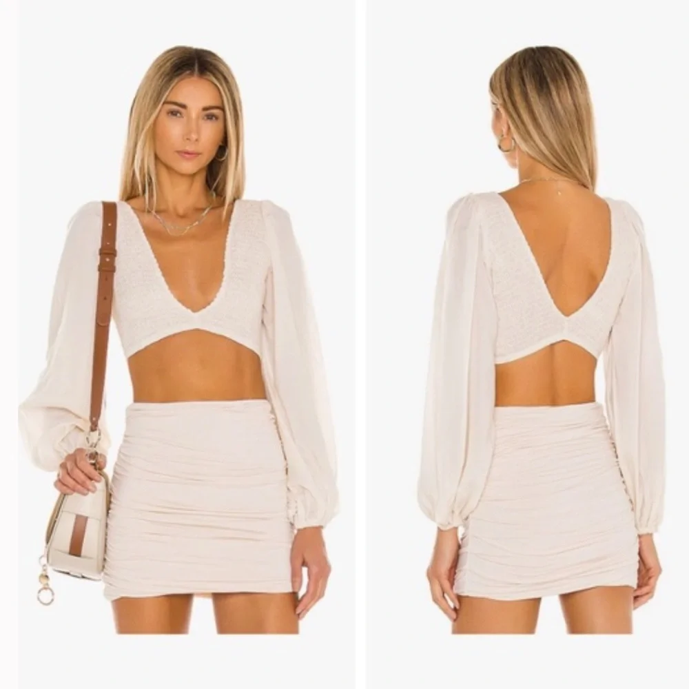 Indah Biru crop top New size M/L in pearl